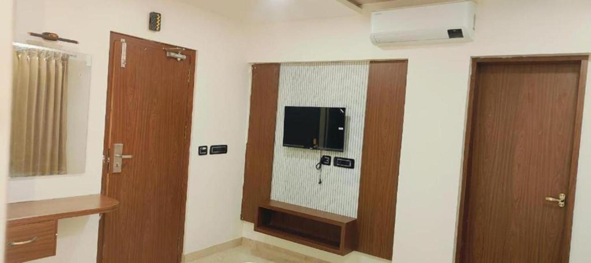 Sree Mahalakshmi Residency By K Hotels Virudunagar 외부 사진
