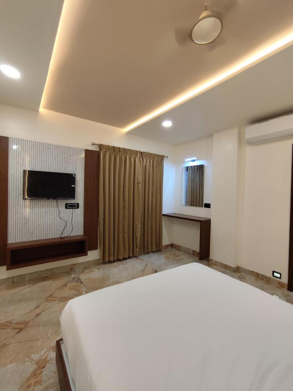 Sree Mahalakshmi Residency By K Hotels Virudunagar 외부 사진