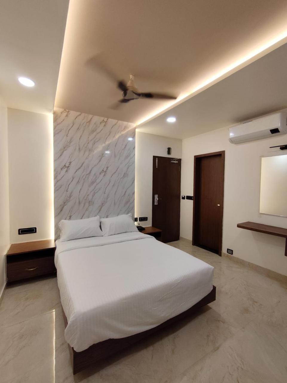 Sree Mahalakshmi Residency By K Hotels Virudunagar 외부 사진